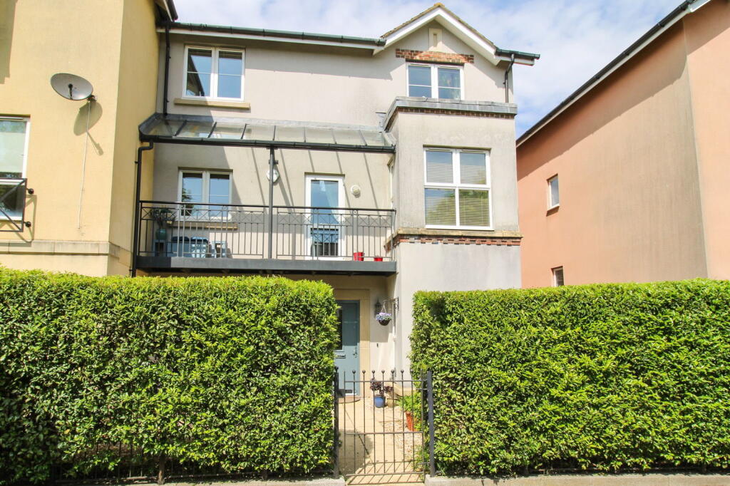 Main image of property: Phoenix Way, Portishead, Bristol, BS20 7FG