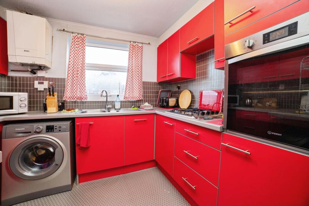 Apartment in Mansfield, Nottinghamshire - View 2