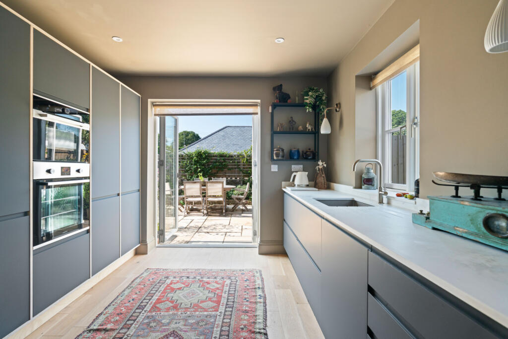 Henrietta Road, Bath, Somerset, BA2 photo 4