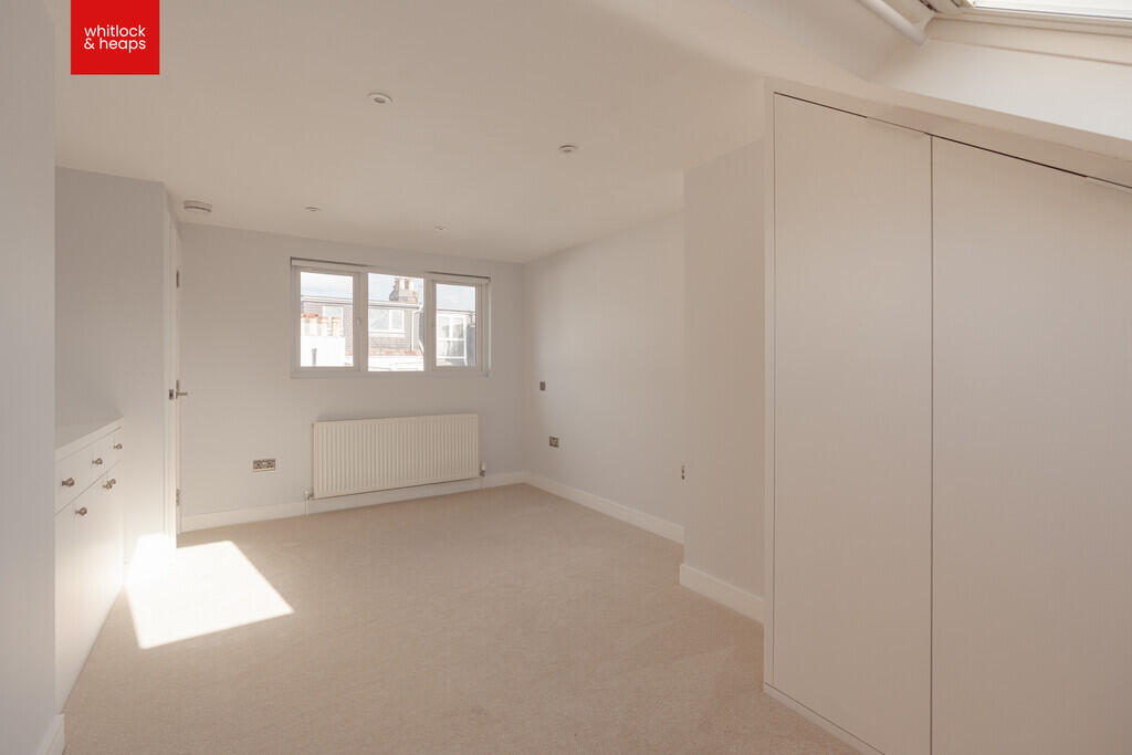 House in Brighton - View 5