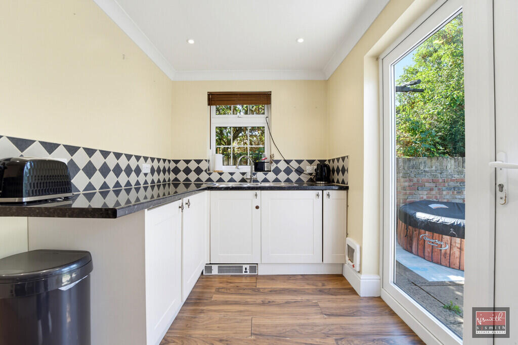 House in Spelthorne, Surrey - More