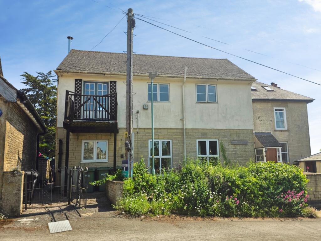 Main image of property: The Barrow, Nympsfield, Stonehouse