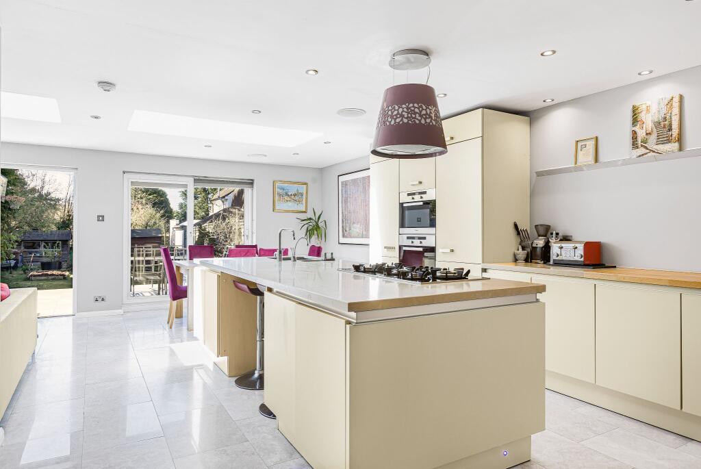 Additional image 3 of Peplins Way, Brookmans Park, AL9