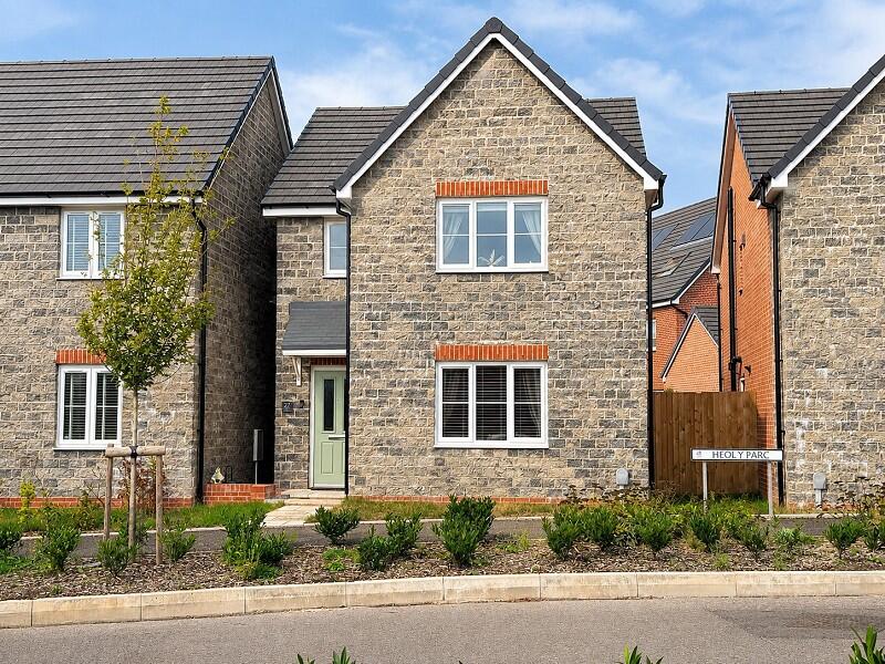 Main image of property: Heol Y Parc , Llanilid, Pontyclun. CF72 4AJ
