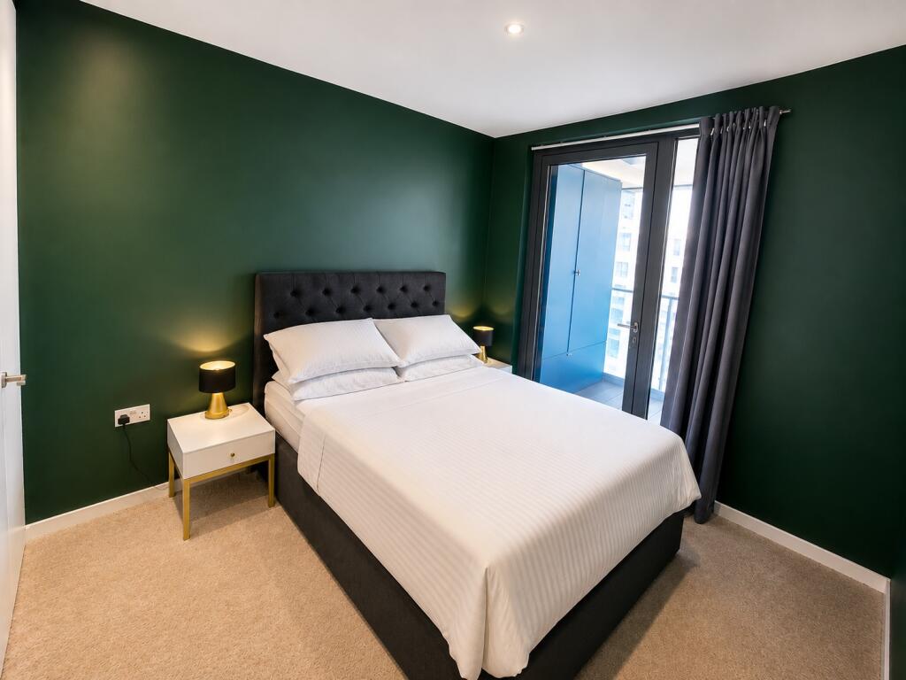 Apartment in London - View 5