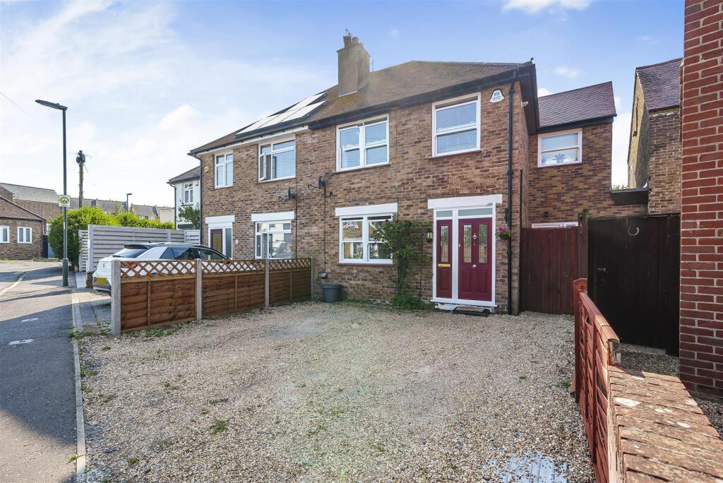 Main image of property: Mead Lane, Glenwood