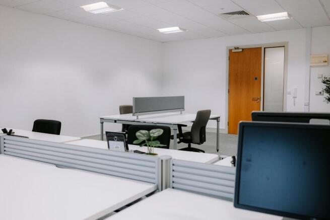 800 sq.ft. office