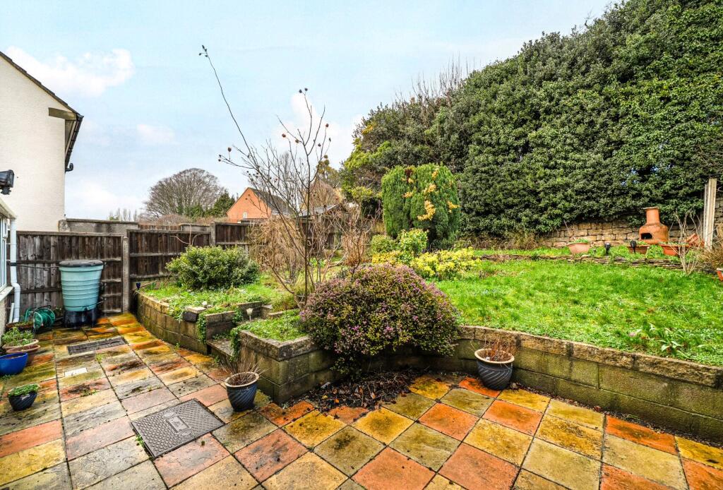 Mill Farm Drive, Stroud, Gloucestershire, GL5 photo 3