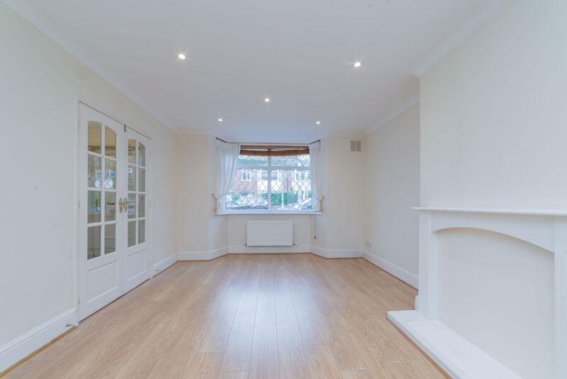 3 bedroom town house for rent