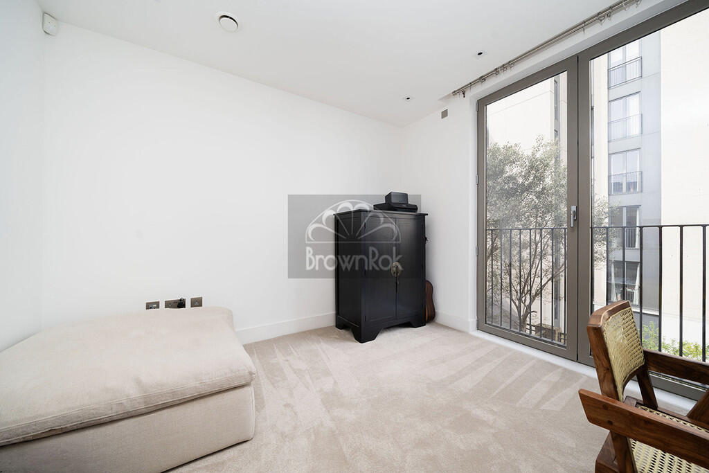 3 bedroom town house for rent