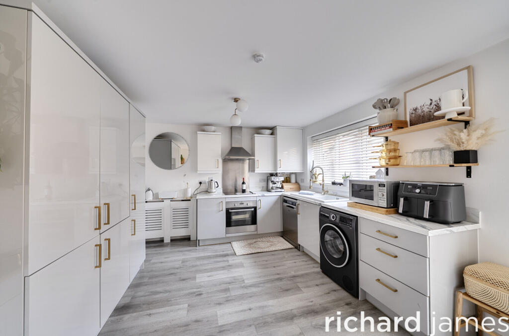 House in Swindon, Eastleaze, West Swindon - View 5