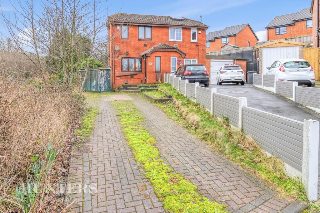 Main image of property: Bottomfield Close, Oldham