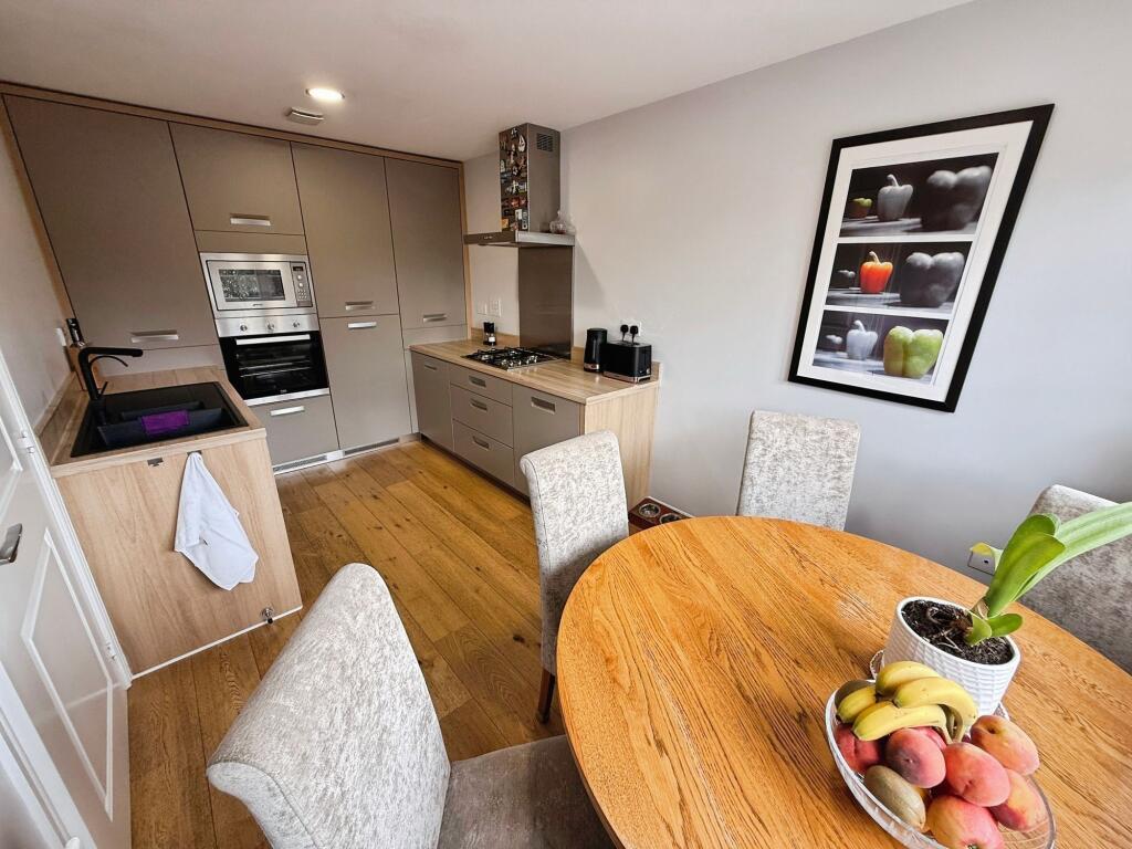 House in Oakengates, Telford and Wrekin - View 3