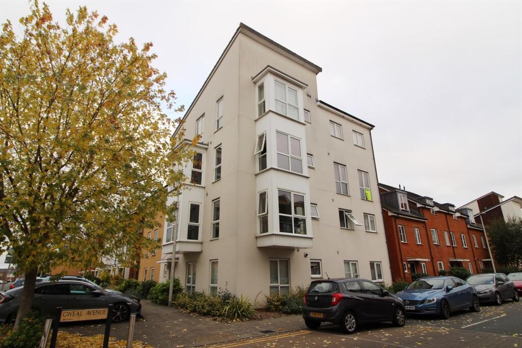 Main image of property: Gweal Avenue, Reading, RG2
