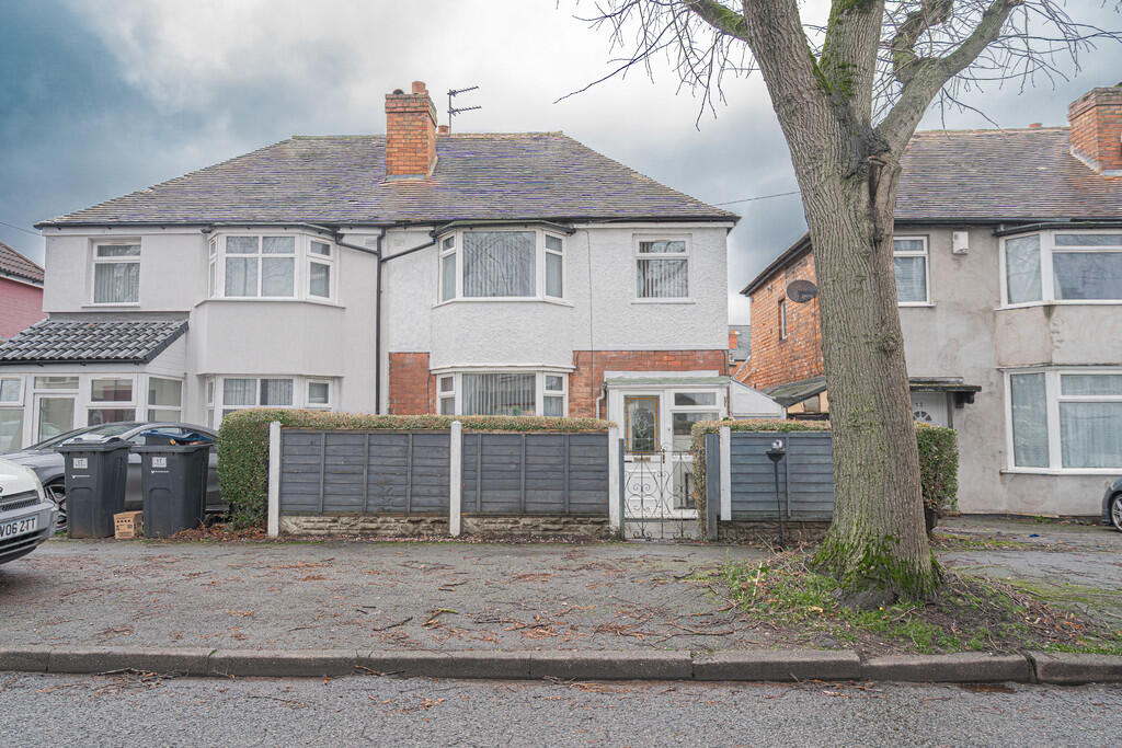 3-bed semi-detached on Melrose Road, Perry Barr, Birmingham, £195,000