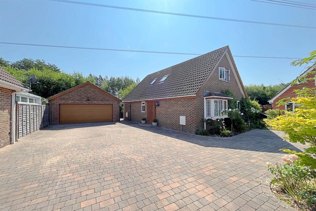 Main image of property: Verwood