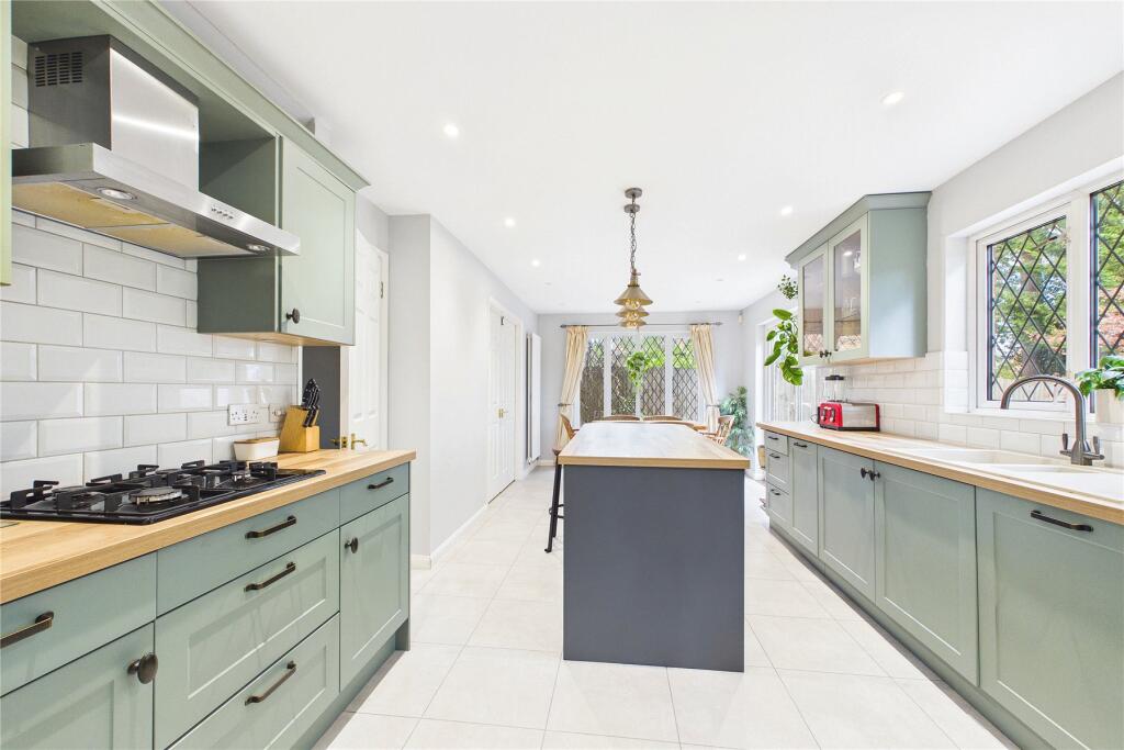 House in Guildford - View 5
