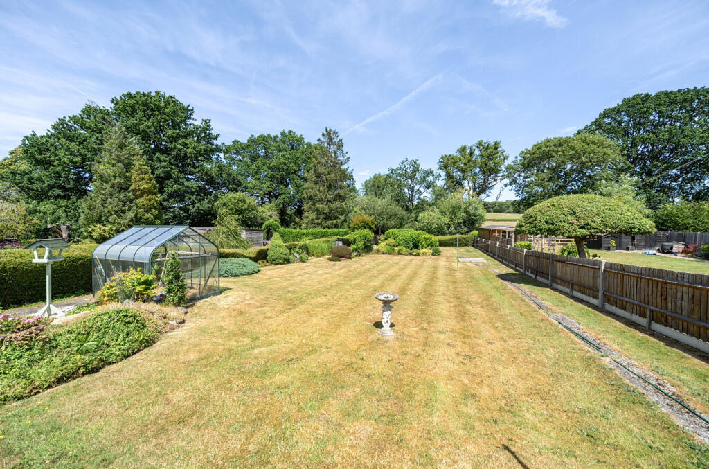 House in Basingstoke and Deane, Old Basing and Lychpit - More
