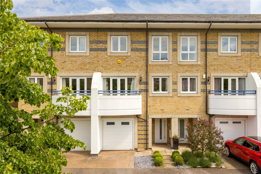 Main image of property: Longworth Avenue, Chesterton, Cambridge, Cambridgeshire, CB4