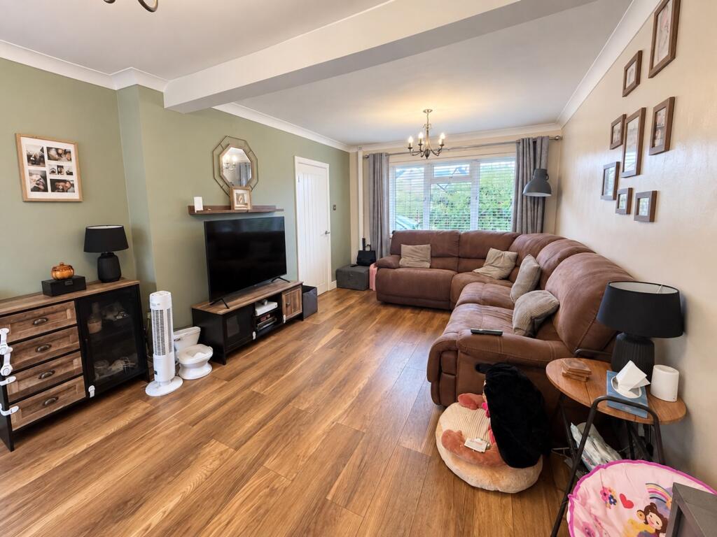 House in Cardiff, Gelligaer - View 5