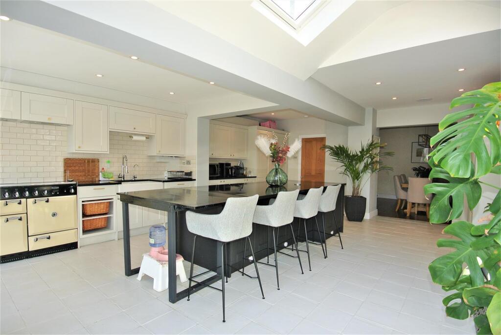 House in Kingston upon Thames - View 2