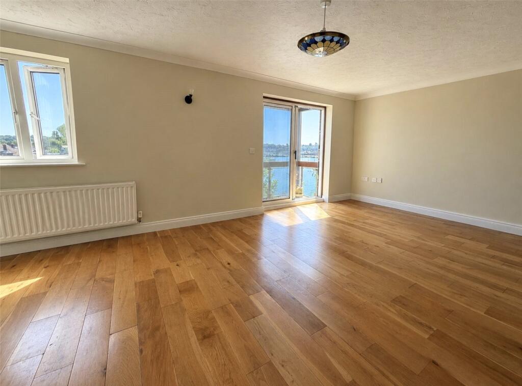 Apartment in Southampton - More