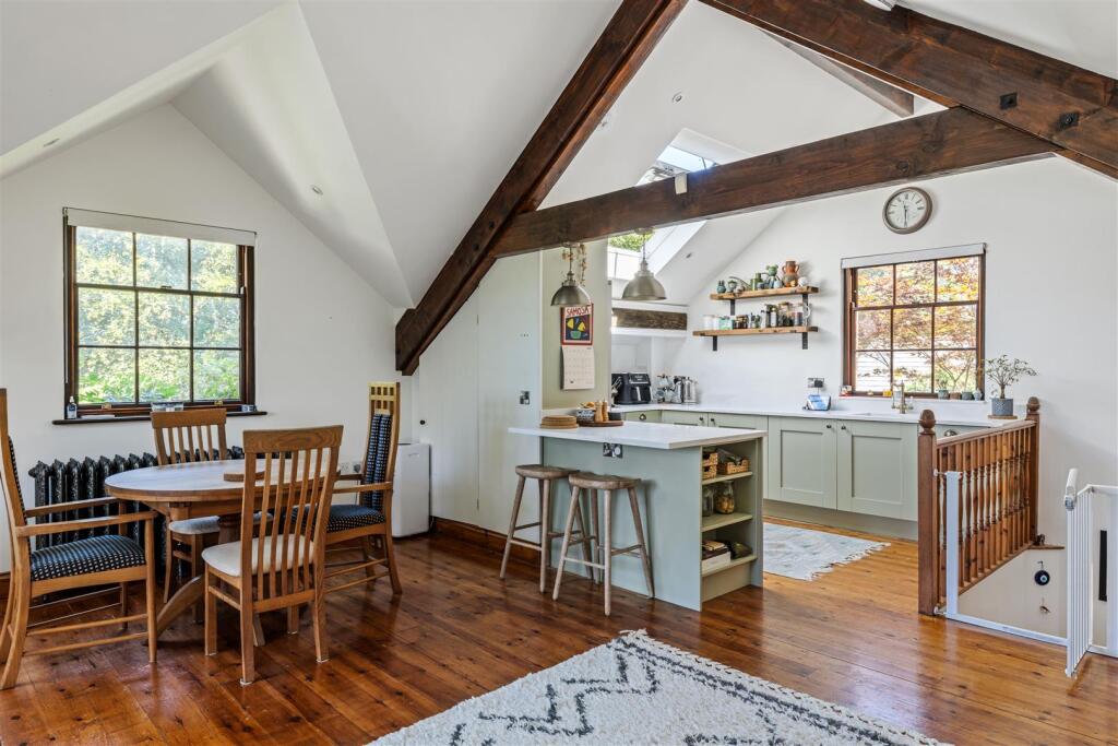 House in Lewes, Fletching Common, Newick - View 4