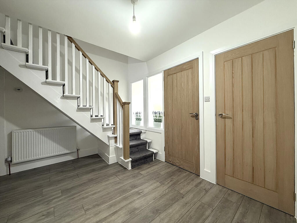 Yewlands Drive,  Garstang, PR3 photo 4