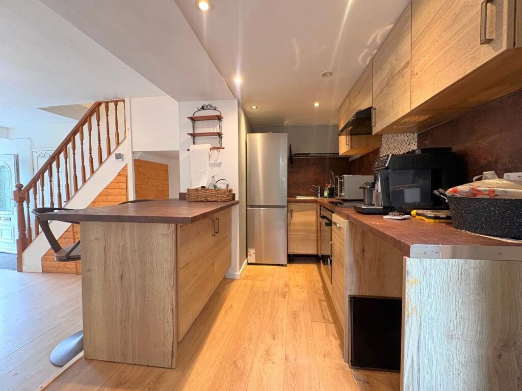 House in Swansea - View 4