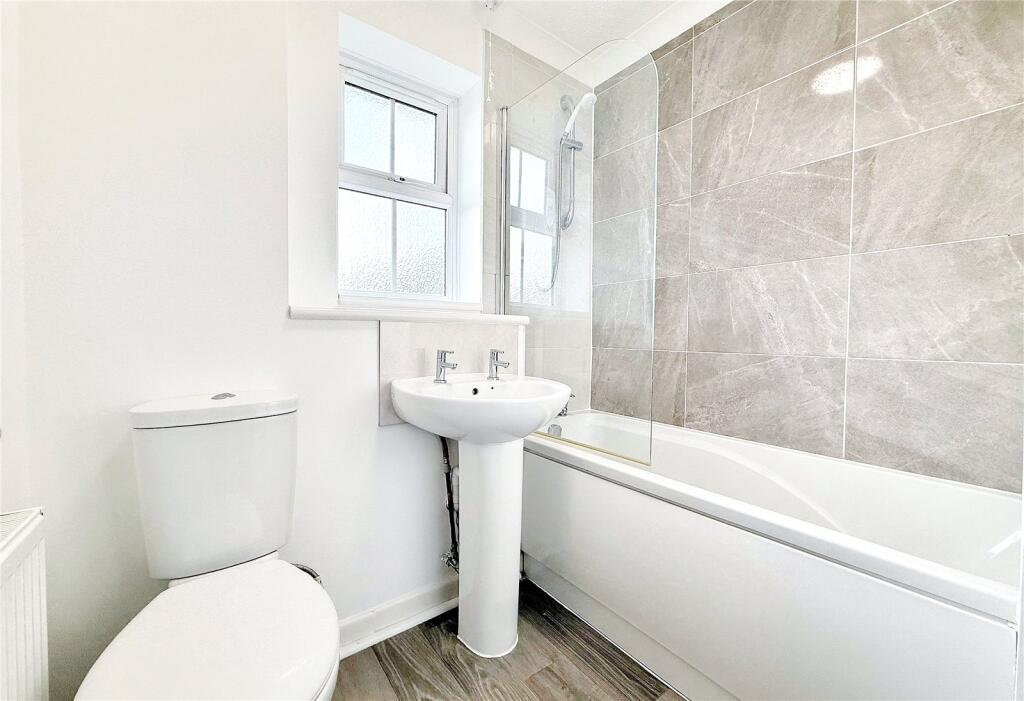 Laurel Close, Worthing, West Sussex, BN13 photo 4