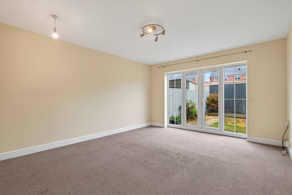 House in Desborough, North Northamptonshire - View 4