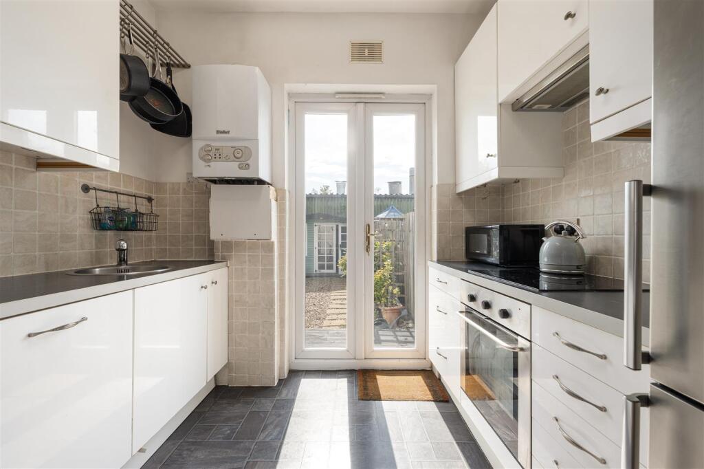 Apartment in London - View 4