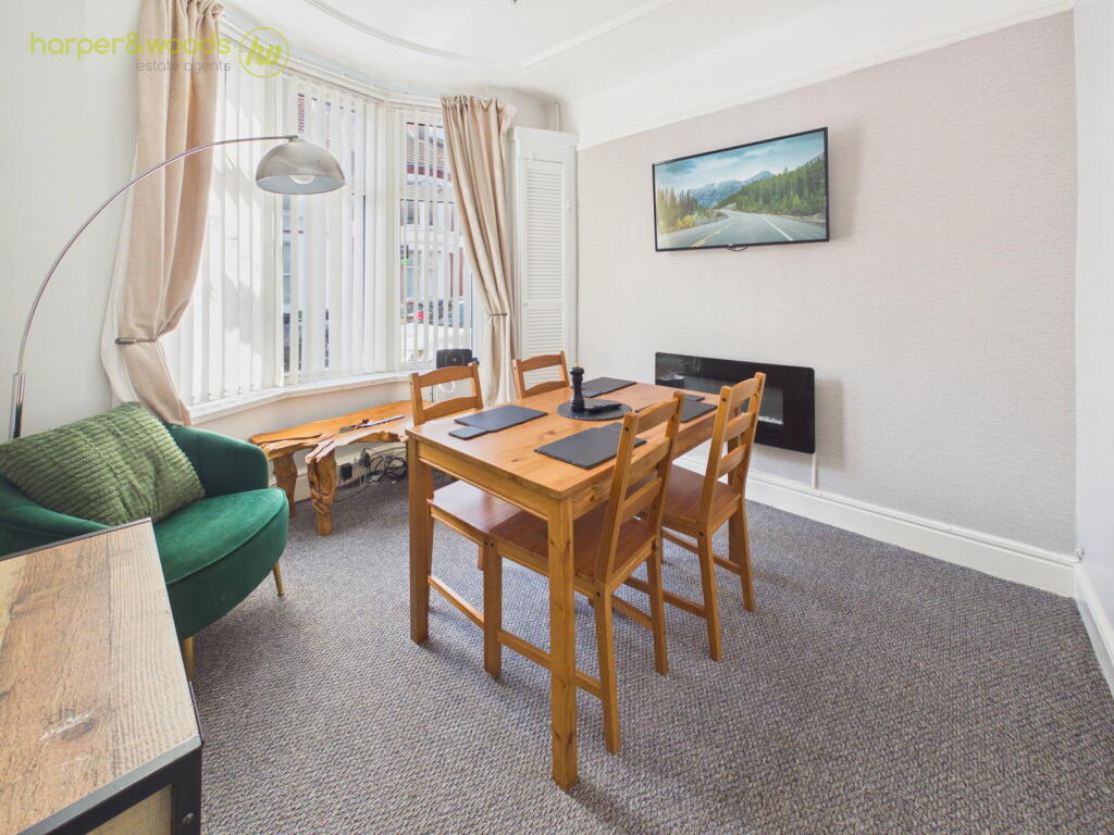 House in Wirral, Liverpool City Region - View 5