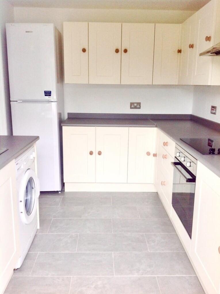 House in Worcester - View 5