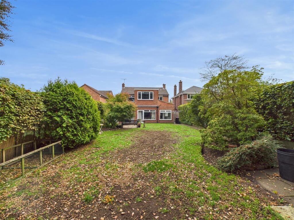 House in Cuddington, Cheshire West and Chester - View 3