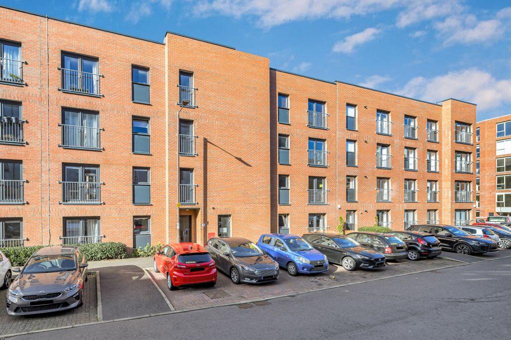 Main image of property: 15/3 Tinto Place, Bonnington, Edinburgh, EH6 5GD