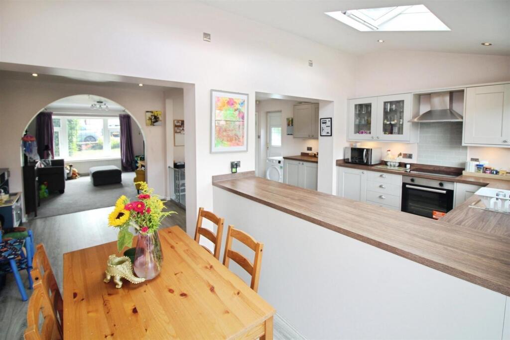 House in Sherburn in Elmet, North Yorkshire - View 4