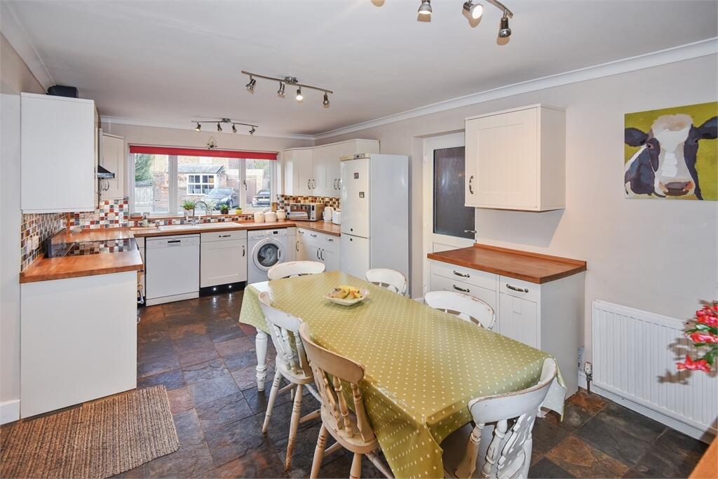 Lower Green, Westcott, Buckinghamshire.  photo 2