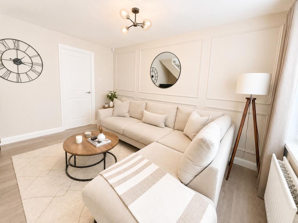 House in Bradford, Leaventhorpe, Allerton - View 4