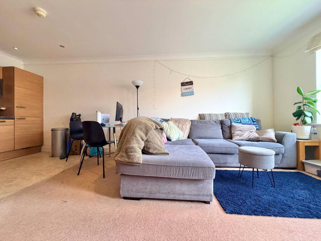 Apartment in Manchester, Withington - View 4