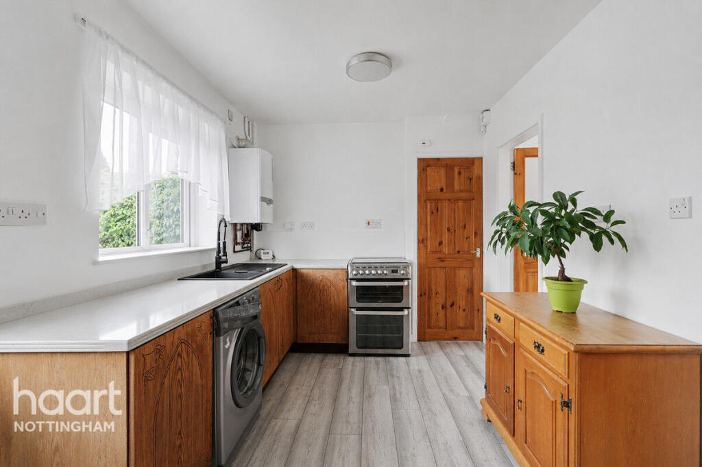 House in Nottingham - View 3