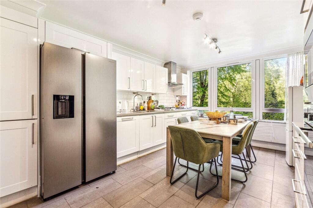 4 bedroom flat for rent