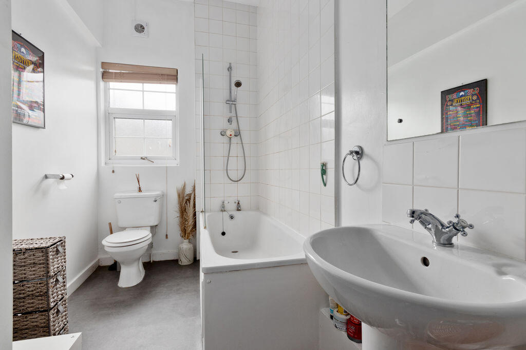 House in London - View 4