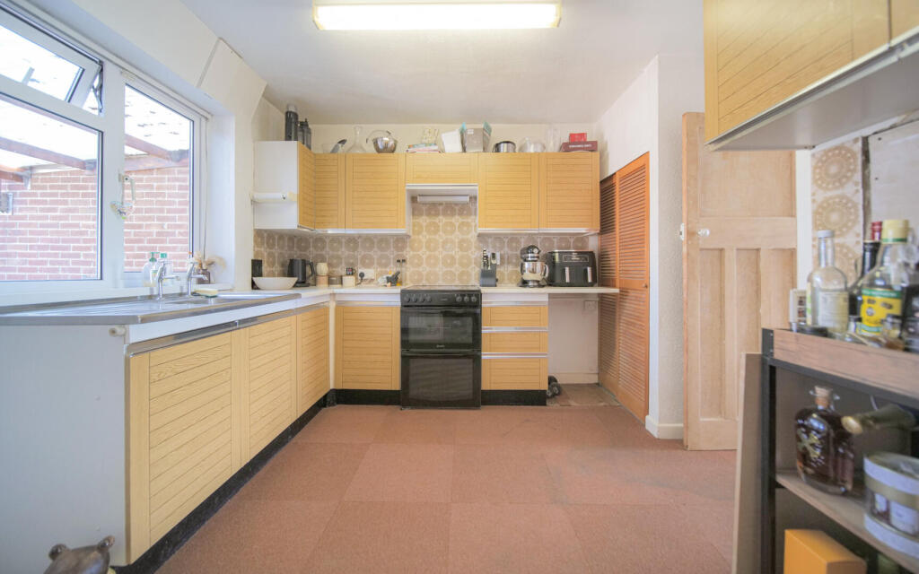 House in Swindon - View 5