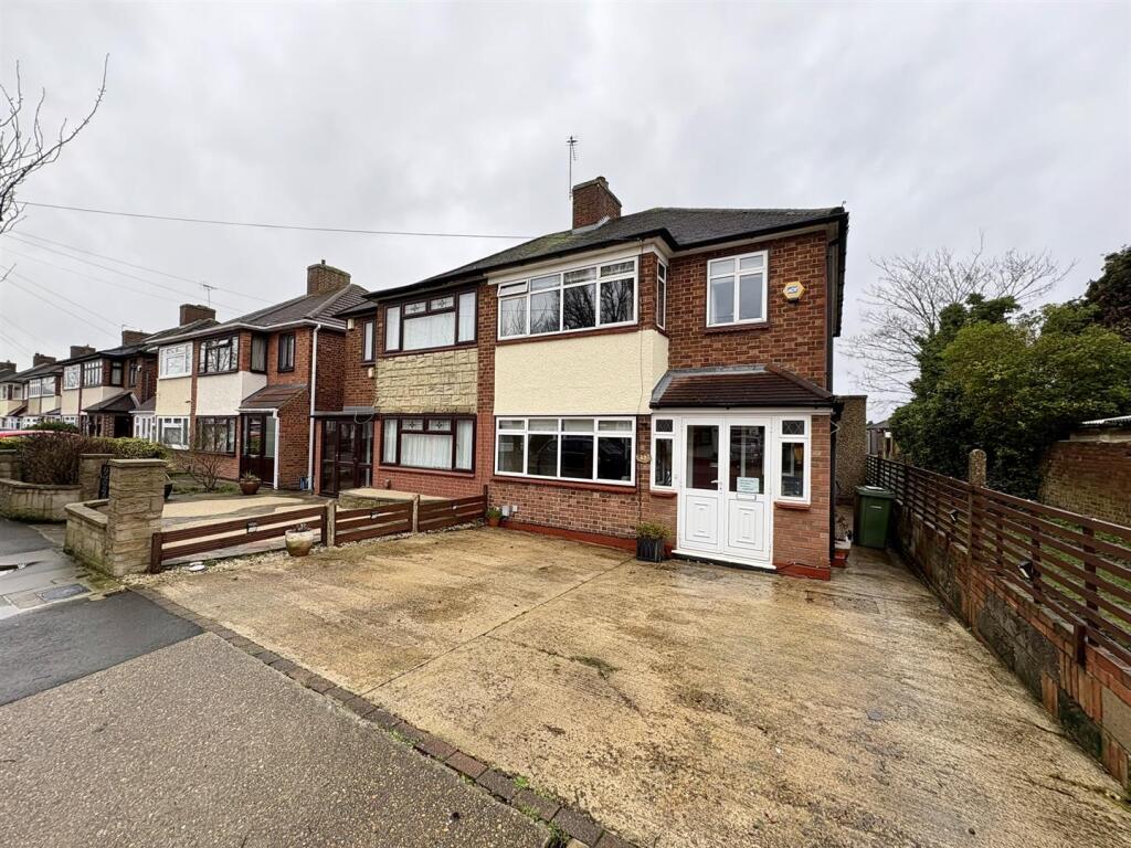Main image of property: Saunton Road, Hornchurch