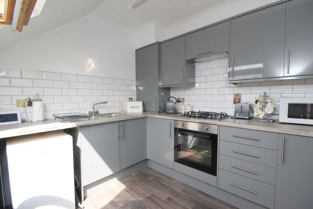 Apartment in Bournemouth, Springbourne - View 5