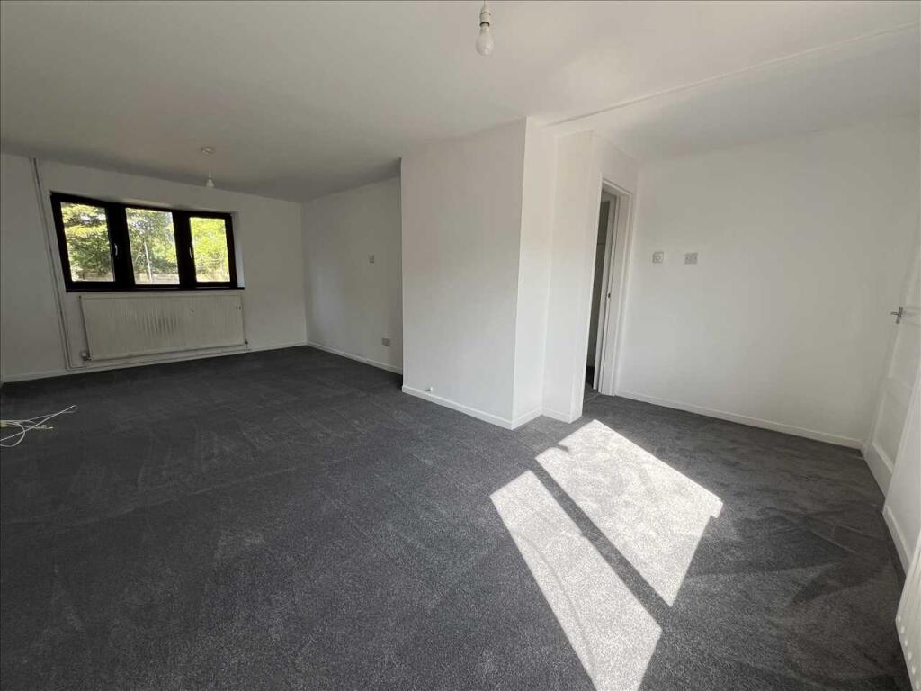 Bideford Square, CORBY photo 3