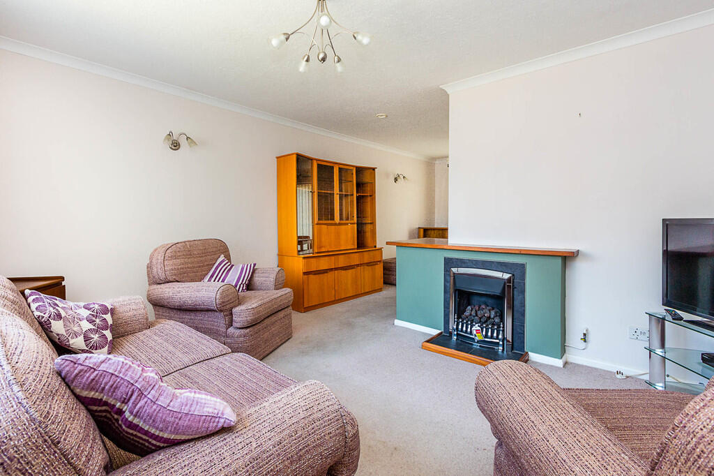 House in Rushden, North Northamptonshire - View 4