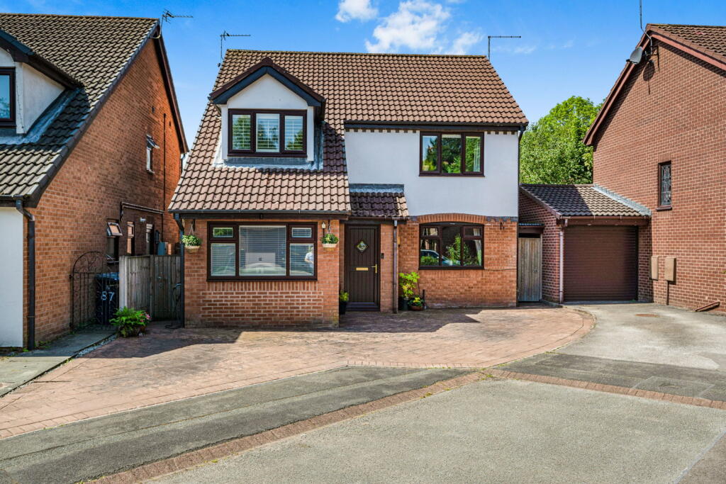 Main image of property: Applecross Close, Birchwood, Warrington, WA3 6XB