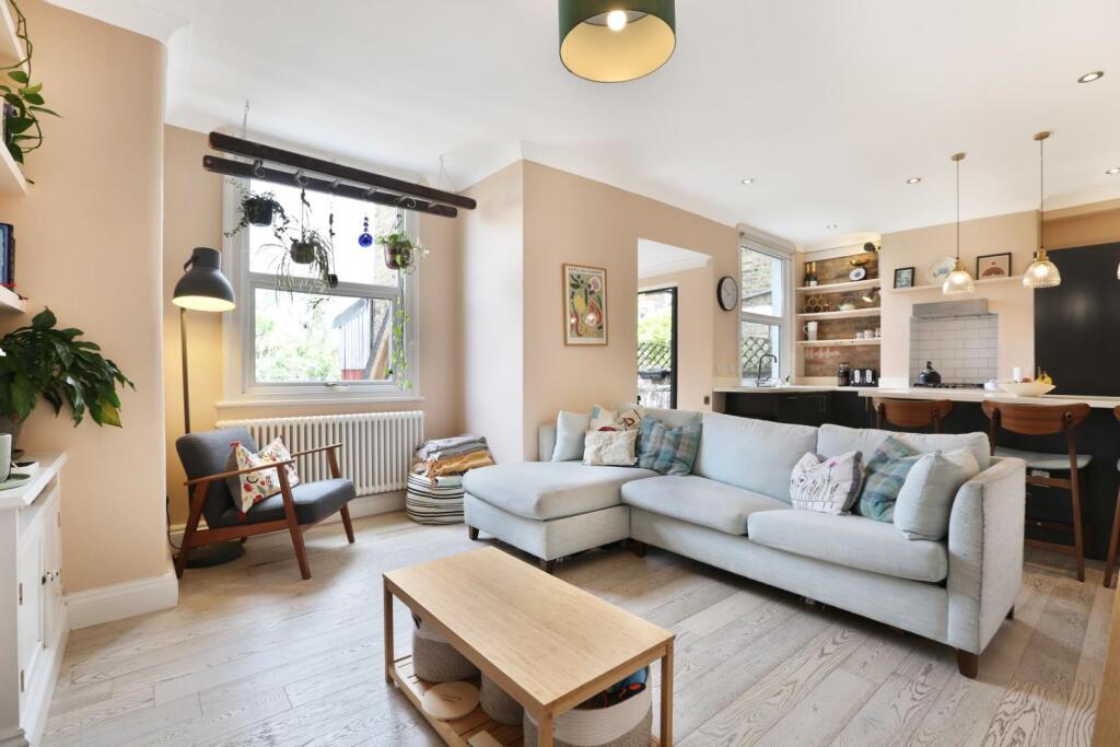 Main image of property: Hurstbourne Road, London